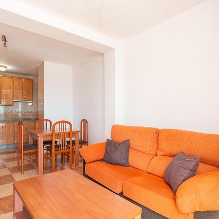 Renthas Pedregalejo Beach Apartments Малага Екстер'єр фото