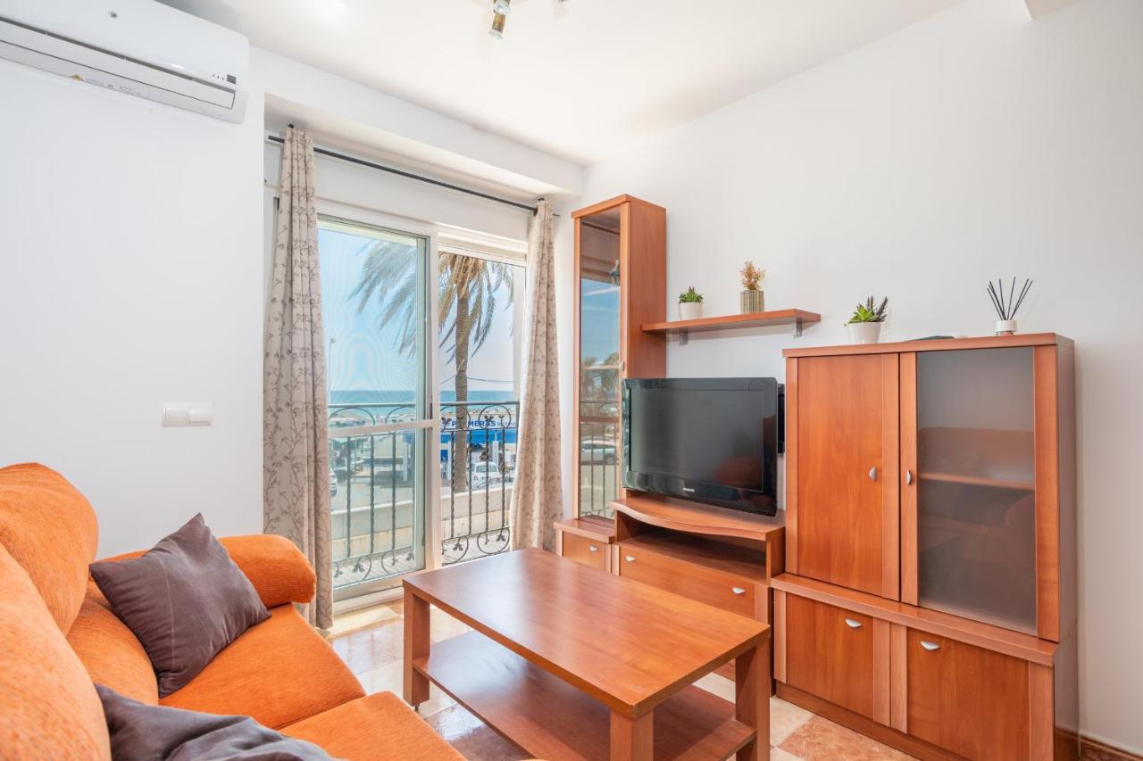 Renthas Pedregalejo Beach Apartments Малага Екстер'єр фото